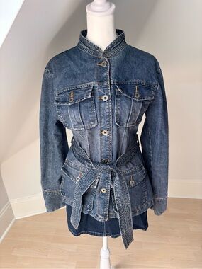 Vintage Bongo Belted Denim Jacket 💙